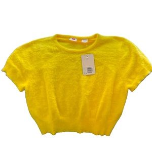 Levis - Fuzzy Crop Top